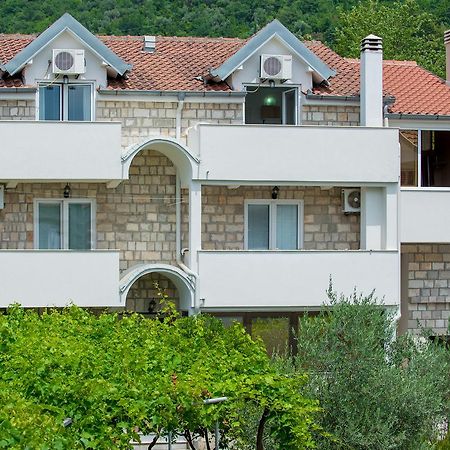 Apartmani Krgusic تيفات المظهر الخارجي الصورة